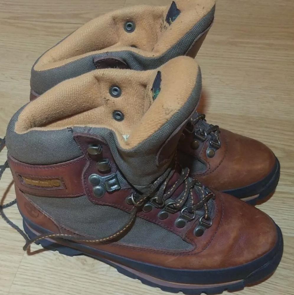 Vintage timberland euro gore tex hiking boots